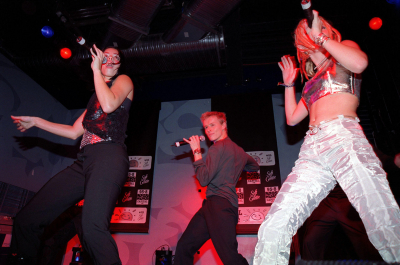 Keywords: Tina Barrett;Hannah Spearritt;Jon Lee
