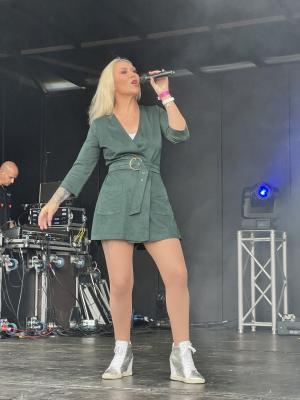 [url=https://twitter.com/GalleryAloud]Credit[/url]
