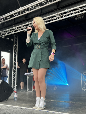 [url=https://twitter.com/GalleryAloud]Credit[/url]
